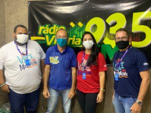 Professores participam de programa na Rádio Vitória FM